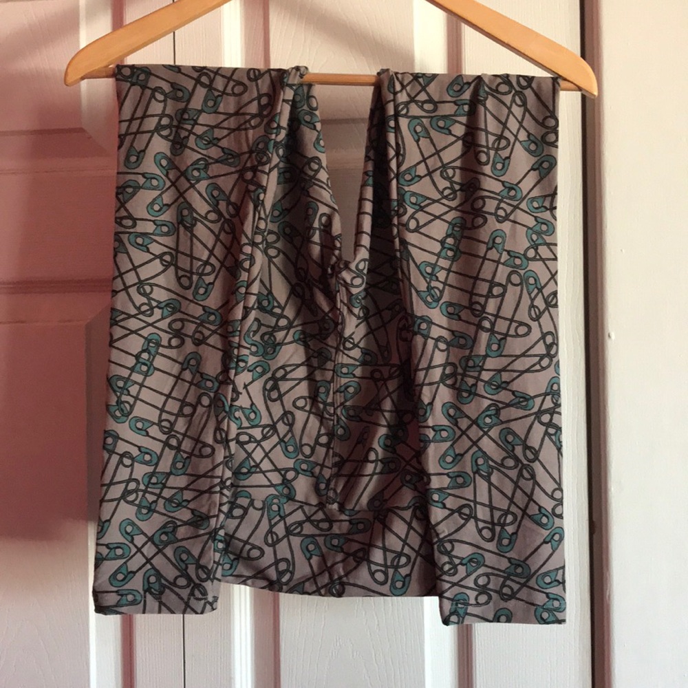 One size safety pin leggings lularoe